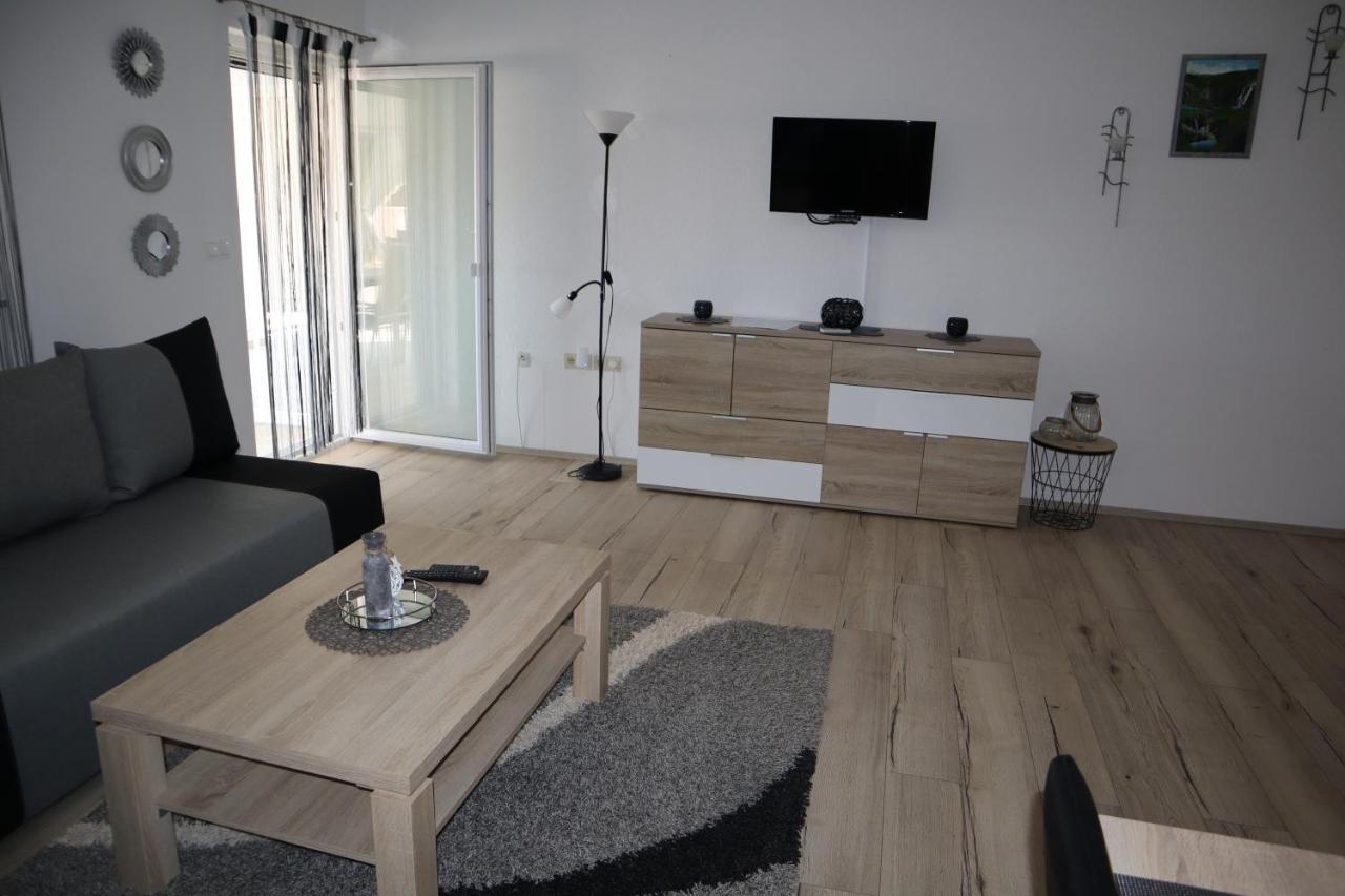 Apartmani Sanja Vir Esterno foto